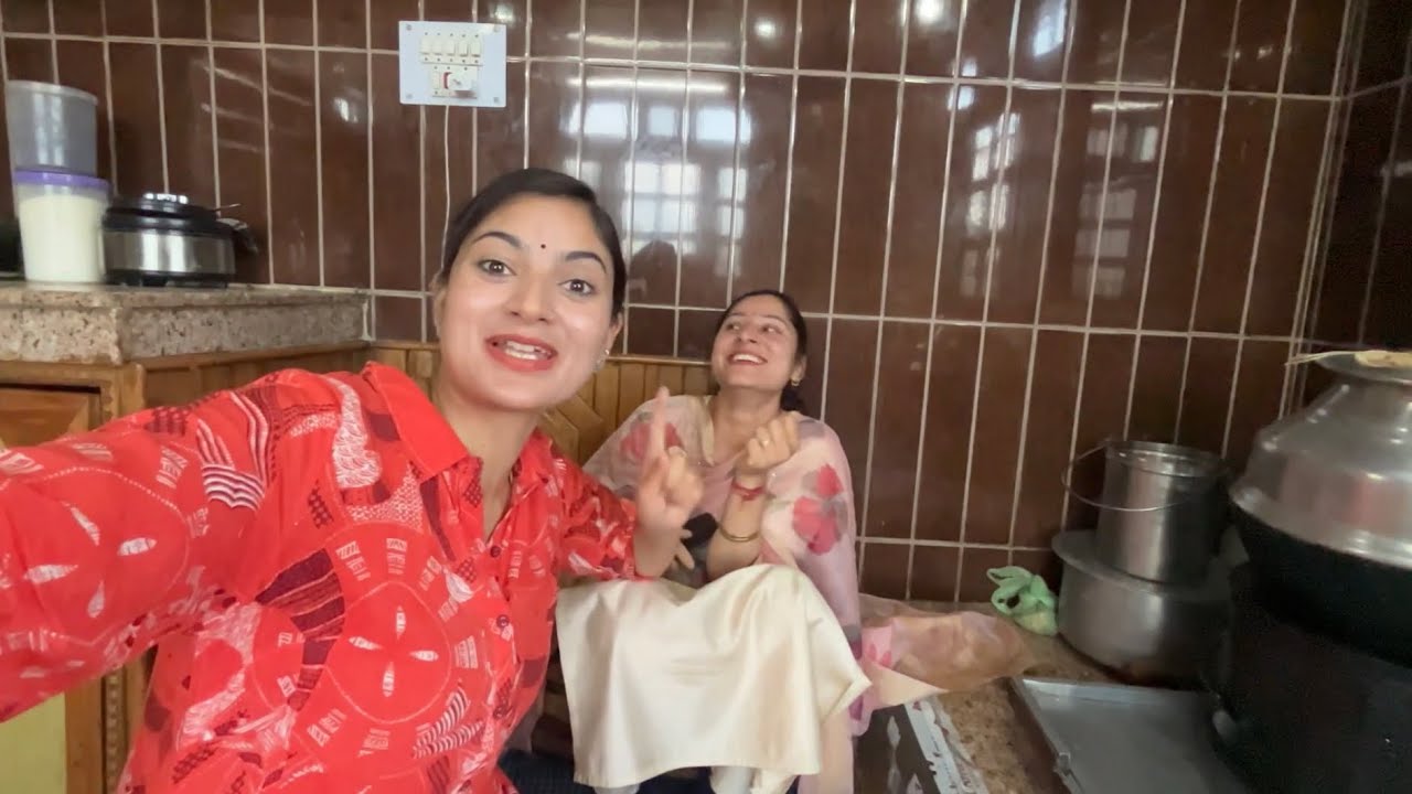 Nikunj kya Job krte hain Unhi se Puchte hain😍