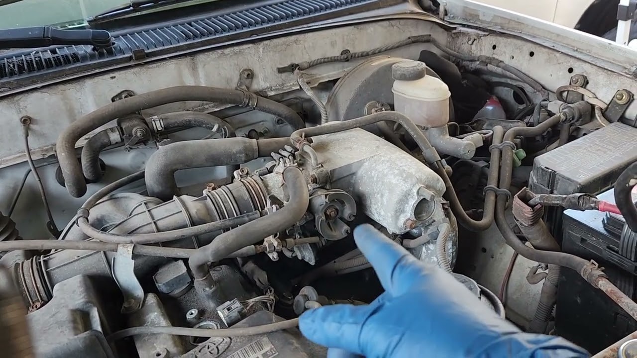 2002 Tacoma Toyota 2.4L, diagnostic , rich gasoline fuel and less air flow(December 31, 2025)
