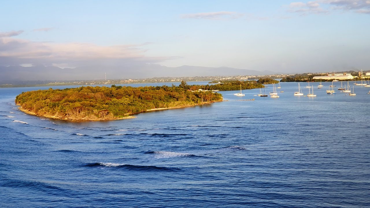 Caribbean vacations. Guadeloupe - guided island tour