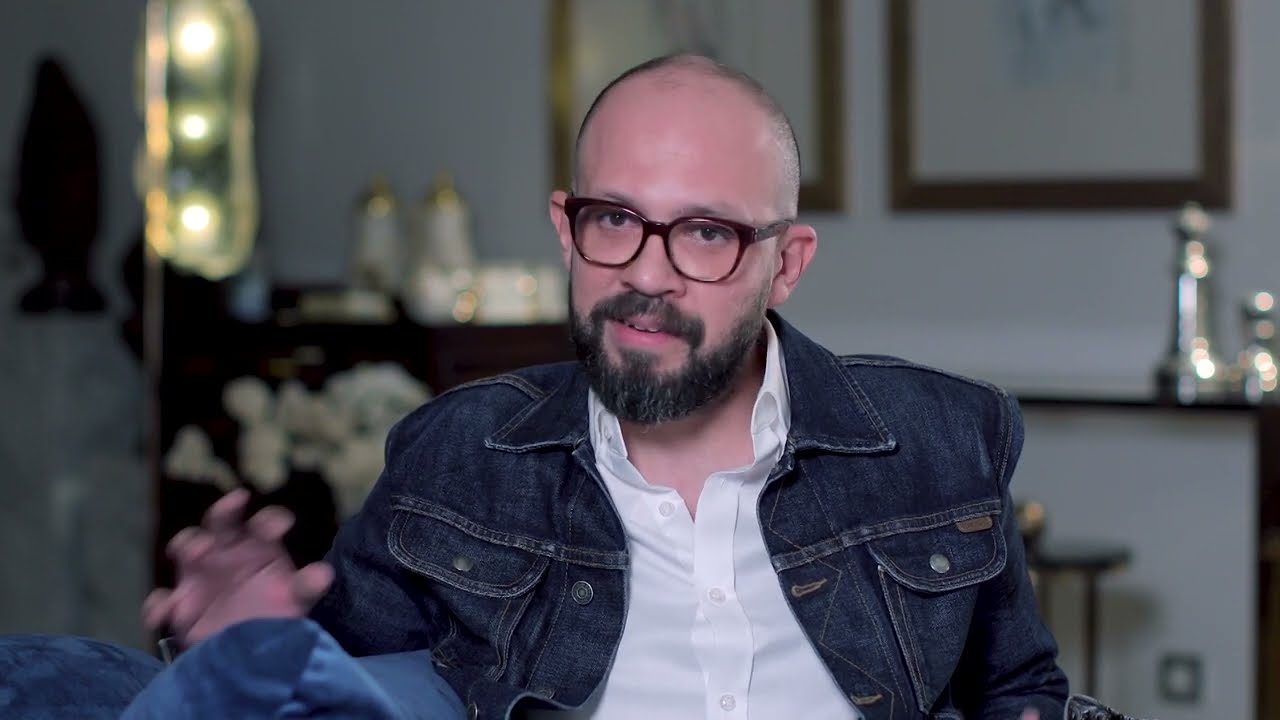 إيه اللى حببك فى اوضة المونتاج الضلمة ؟! رد صادم من المونتير أحمد حافظ .. نقطتين وخط