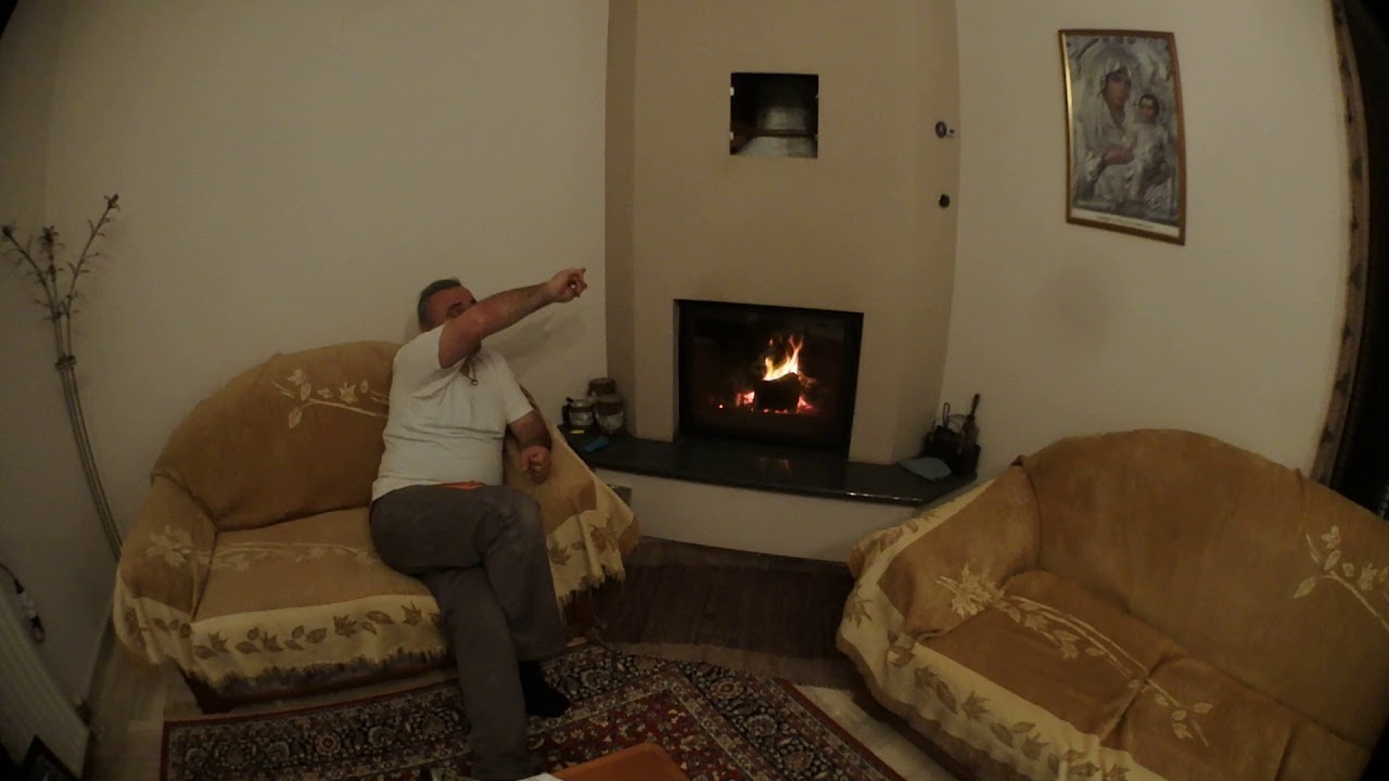 Υδραυλικά ενεργειακά τζάκια καλοριφέρ - Τζάκι αερόθερμο ή υδραυλικό; Πλεονεκτήματα & μειονεκτήματα