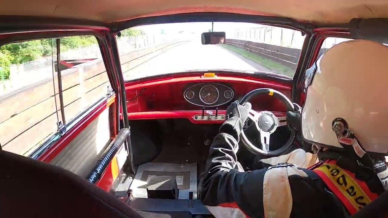 Shelsley Walsh Hillclimb Classic Nostalgia 2022 in a 1960 Austin Mini. Second timed run!