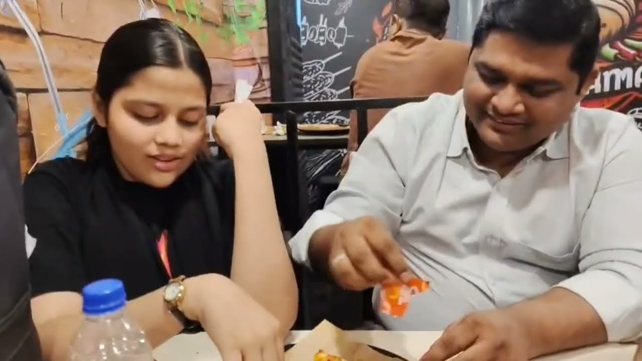 Mubeen Shawarma Malvani | Mobeen Shawarma Ab Mahada Me | Big Comdo Offer In Malad Malwani Mahada 8