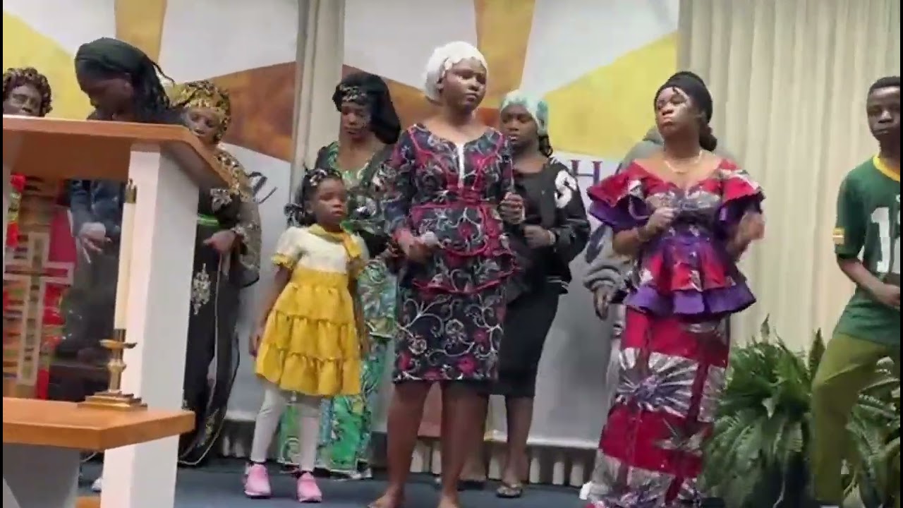 HATA SIKU YA KWANZA YA MIKATE ISIYO TIWA CHACHU.