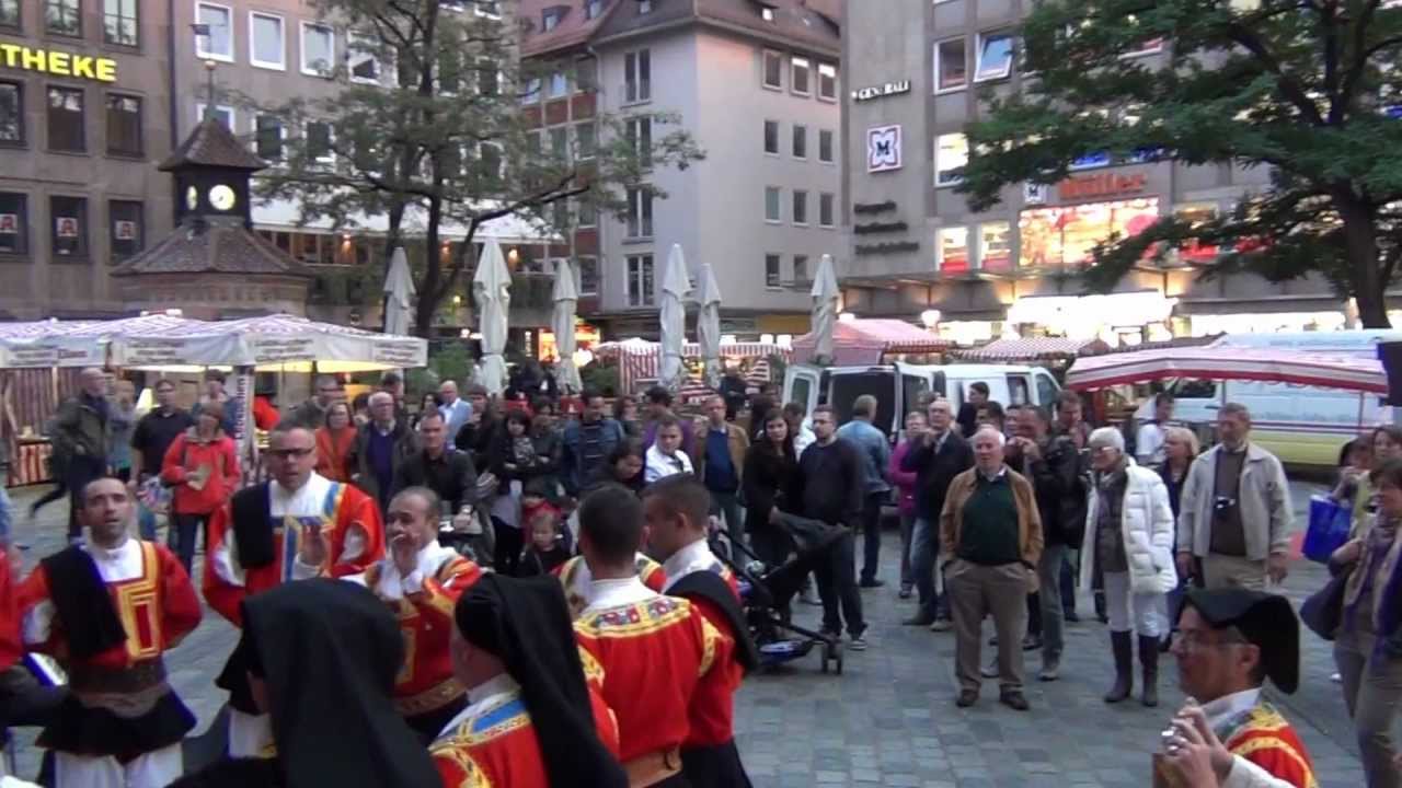 A TUTTI GLI EMIGRATI SARDI ... ZENTE SARDA.. CORO PADENTES DESULO A NORIMBERGA