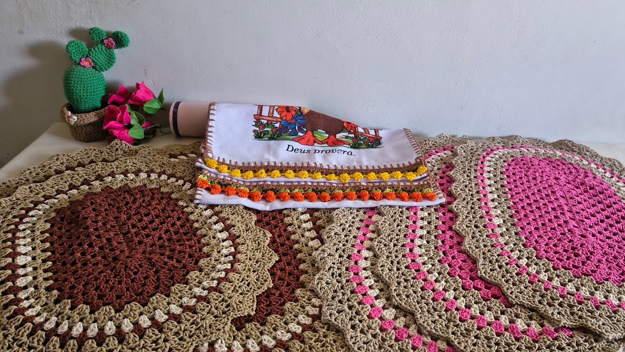 Jogo de banheiro+ 3 tapetes arco íris 😍 panos de prato barradinho tulipas #crochet #vlog 