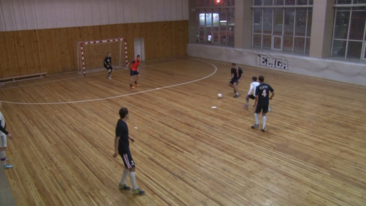 ЮРН - adidas-Group   13