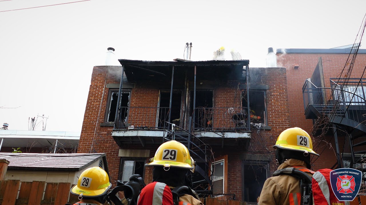 Montréal | Incendie de deuxième alarme (10-12) Rue Wurtele
