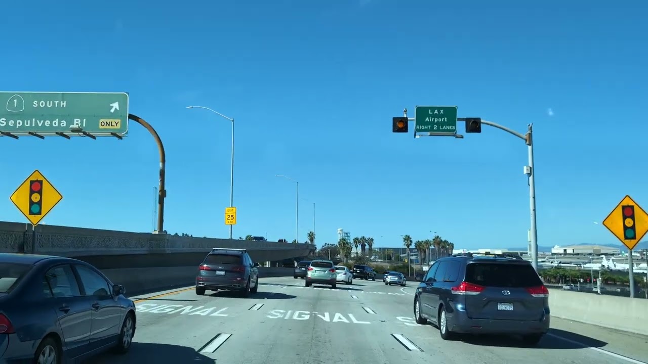 Los Angeles,  AIRPORT LAX, Freeway 405. October 29, 2024.
