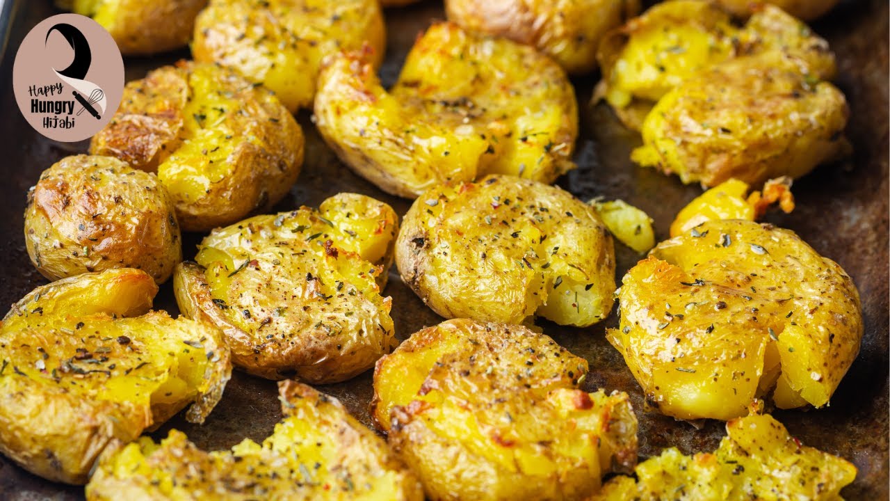 Crispy Garlic Smashed Potatoes | Delicious Sides