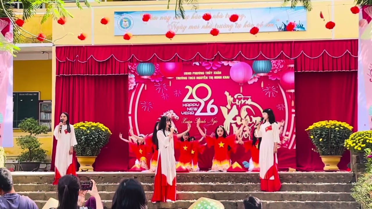 Hát Một vòng Việt Nam - Tập thể Lớp 6/5 Trường THCS Nguyễn Thị Minh Khai - P. Thuỷ Xuân, Tp Huế