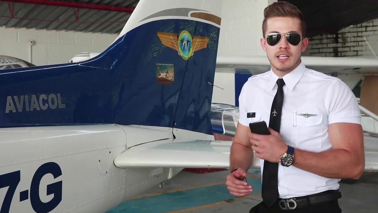 Piloto Comercial de Avi&oacute;n en formaci&oacute;n