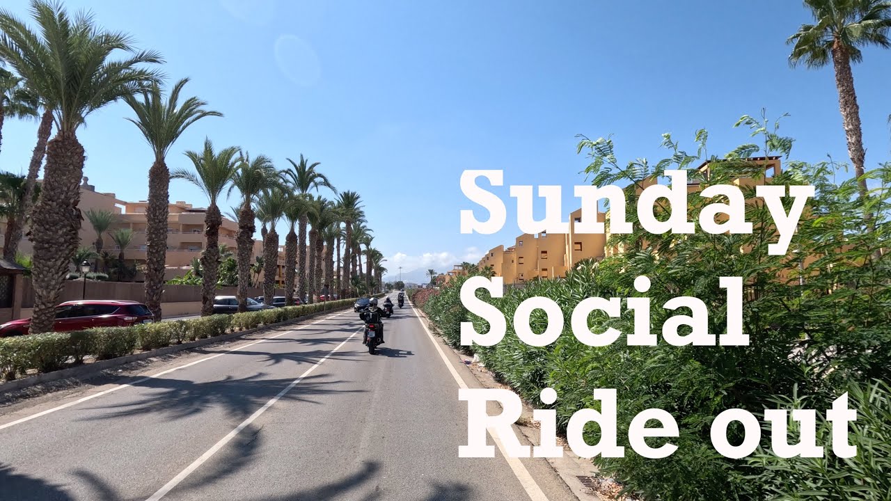 Sunday social motorcycle ride Spain. Honda 700 deauville 
