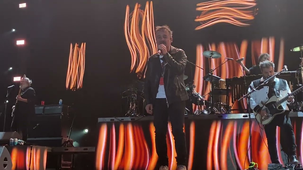 Love Of Lesbian - Sesenta Memorias Perdidas (Vive Latino 2022)