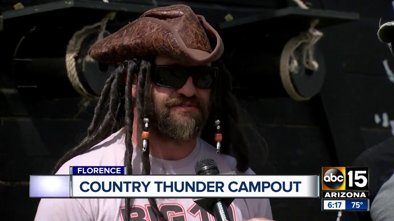 Fans go all-out for Country Thunder camping