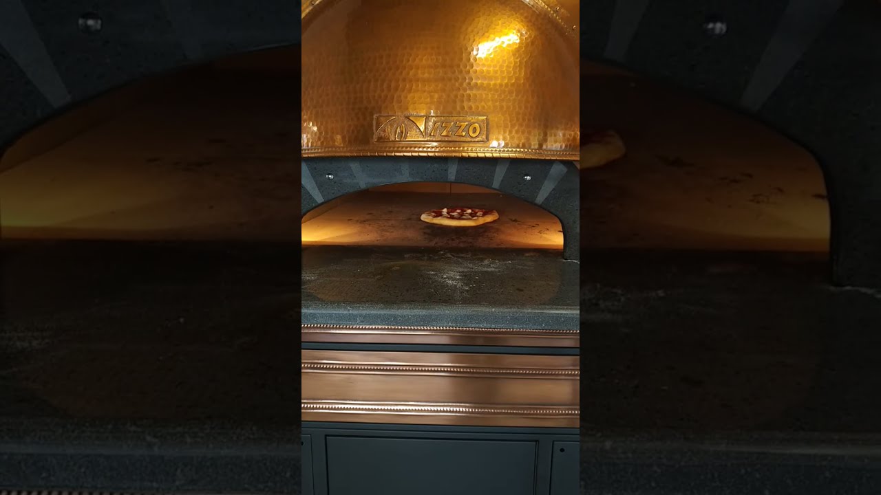 Produktvideo: Izzo Forni Scugnizzo Napoletano  2019
