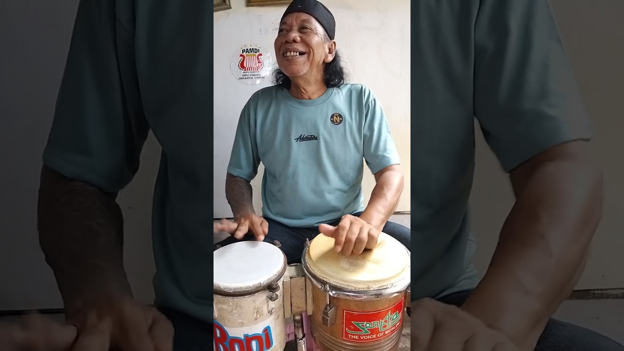 Bang roni. Kampungan lagu duet bg haji rhoma irama dan umi elvi sukaesi