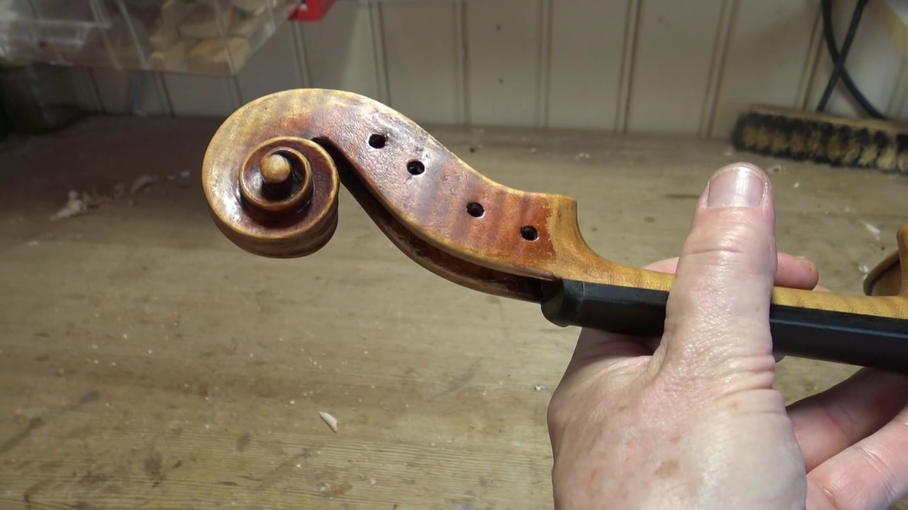 Violin maker Peter Westerlund Part 78. Resuming the wear process
