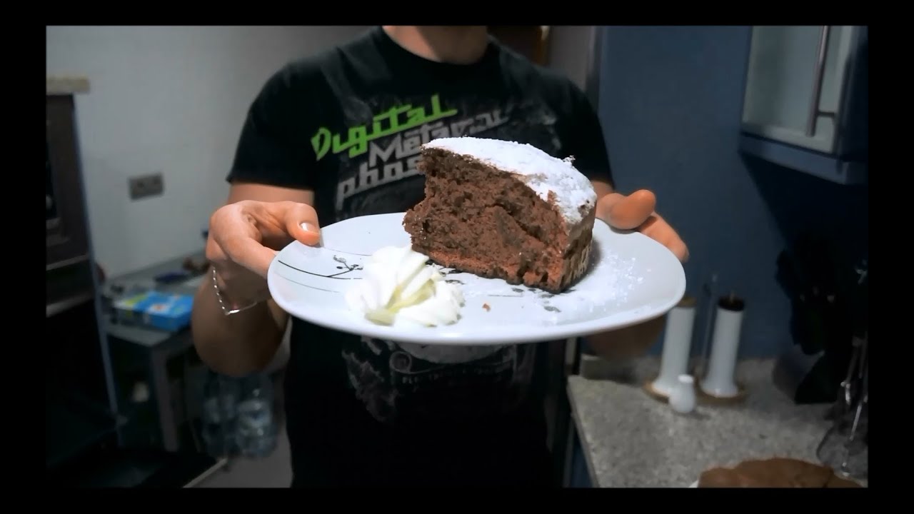 Bizcocho de chocolate en thermomix | Postre fácil y delicioso