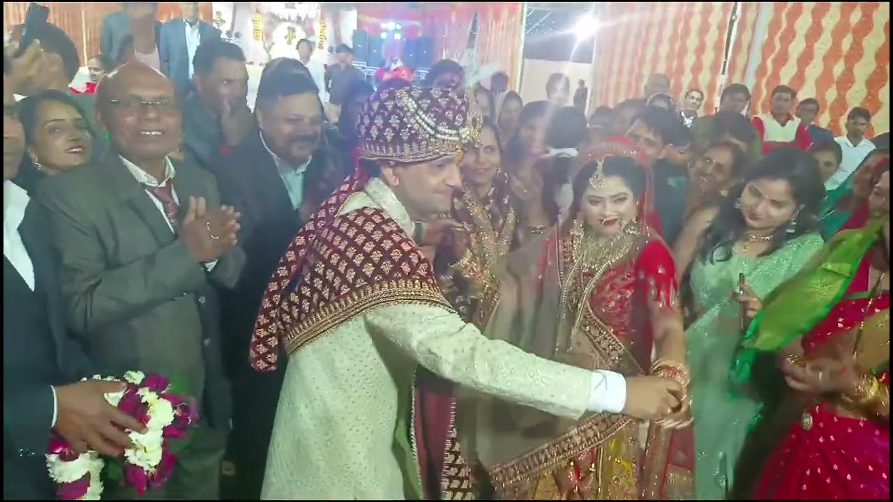 दुल्हन की धांसू एंट्री ❤️/मेरे यार का प्यार#kaviji #vlogsvideo #trandingviralvideo #ytshots