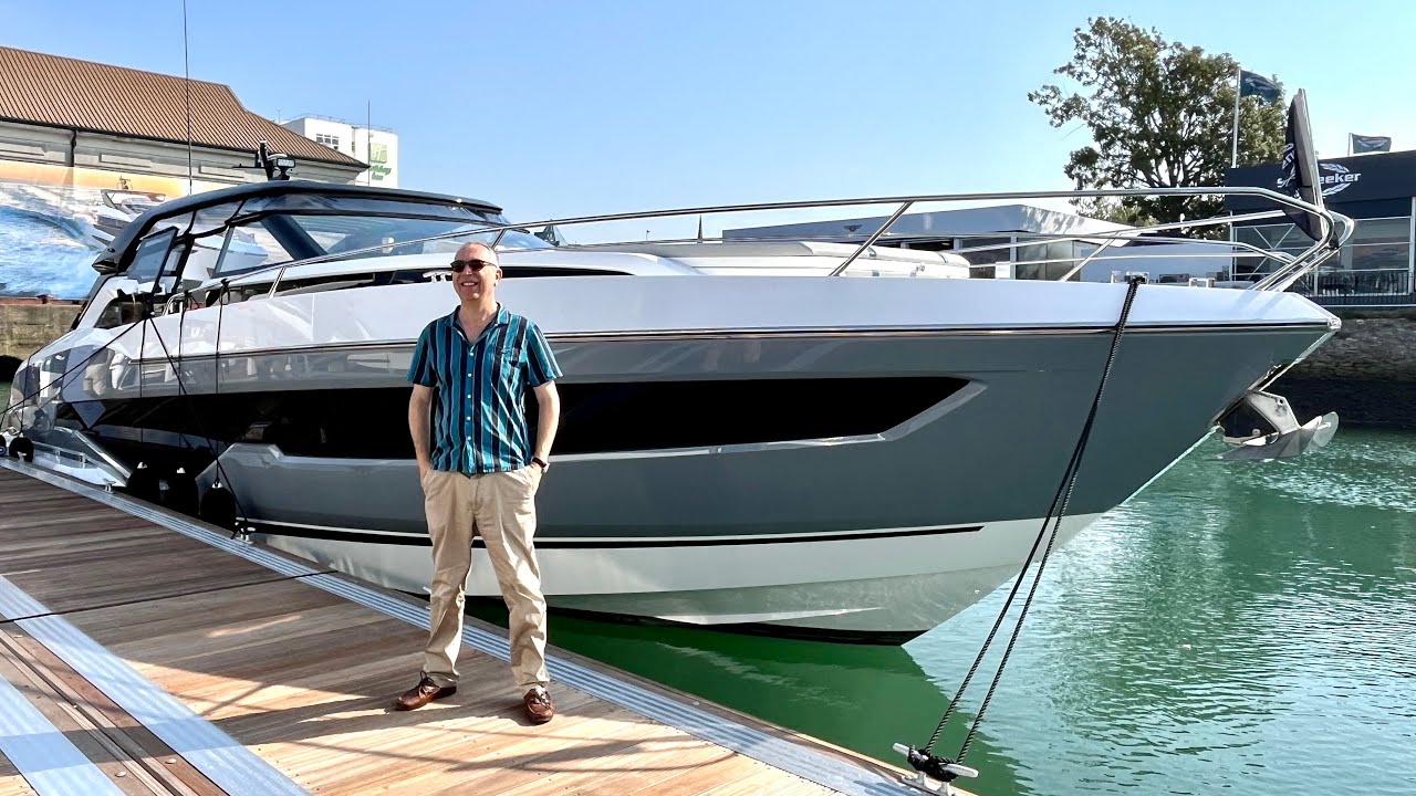 £1.9 Million Yacht Tour : Sunseeker Superhawk 55