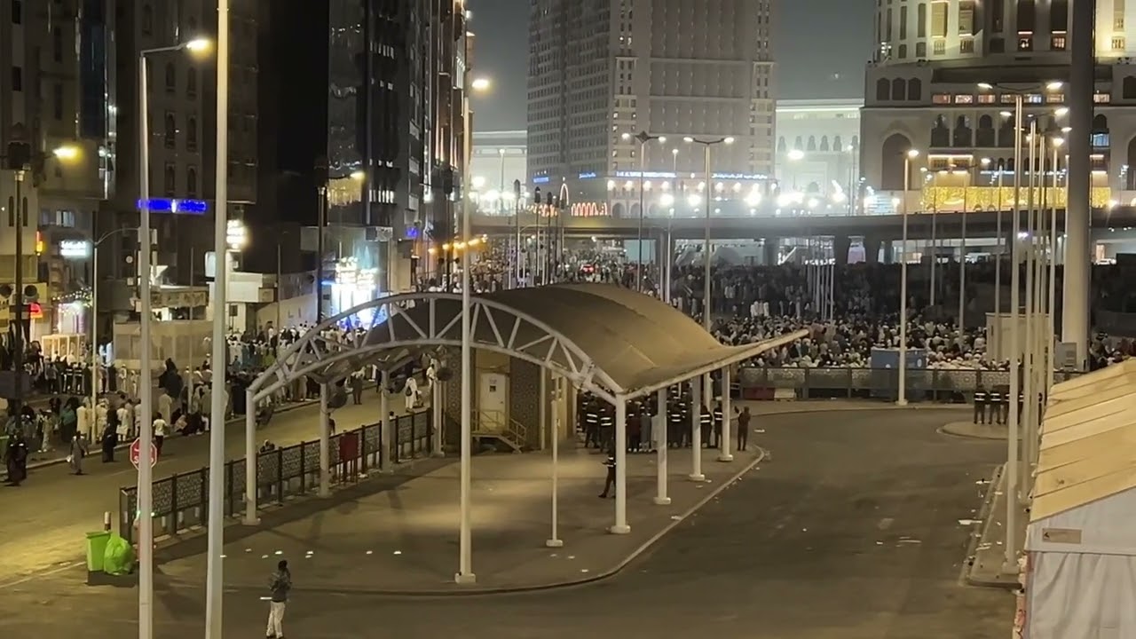 الشيخ ياسر الدوسري يزلزل مكة ف صلاة العشاء بقرأته الاجمل علي الاطلاق من سورة الفرقان 27/ شعبان /1447