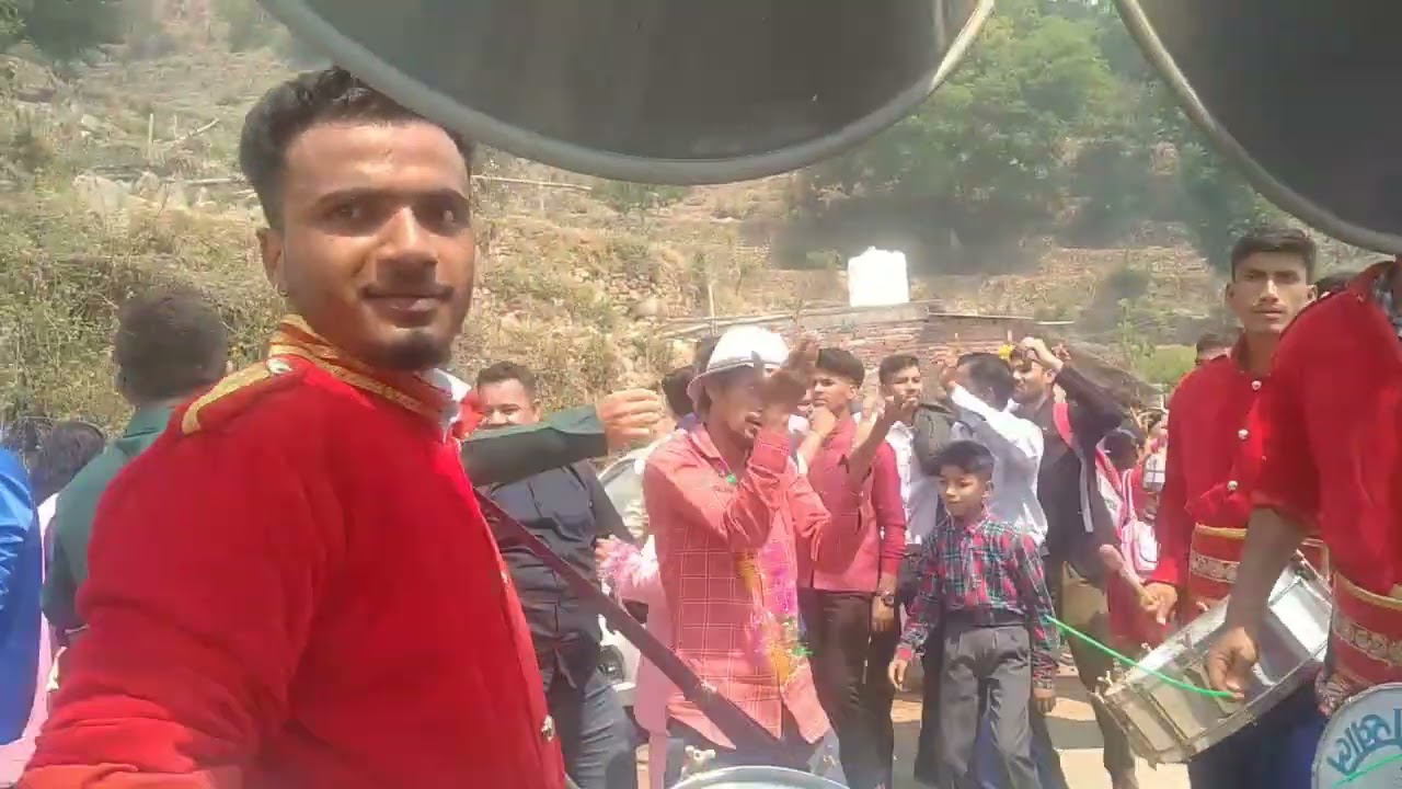 Baba मिलन Band बीरोंखाल (भाकण्डं से कोलरी तल्ला) पहाड़ी बैंड में नाचने का अलग ही मजा है 😀😀