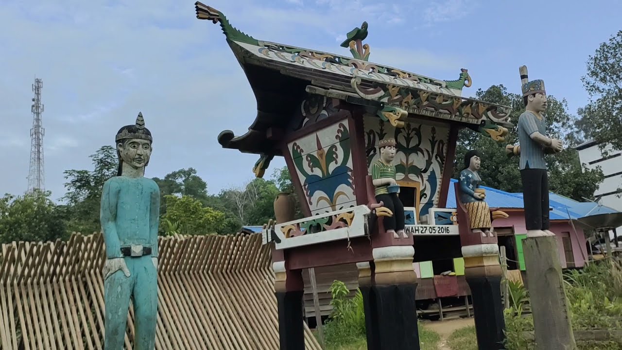 Kampung dayak ngaju, di pedalaman kalimantan, desa tumbang manggu sanamang mantikei katingan kalteng