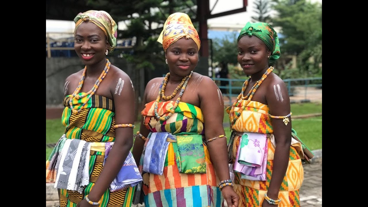 Sansa Akroma by Tema Youth Choir.