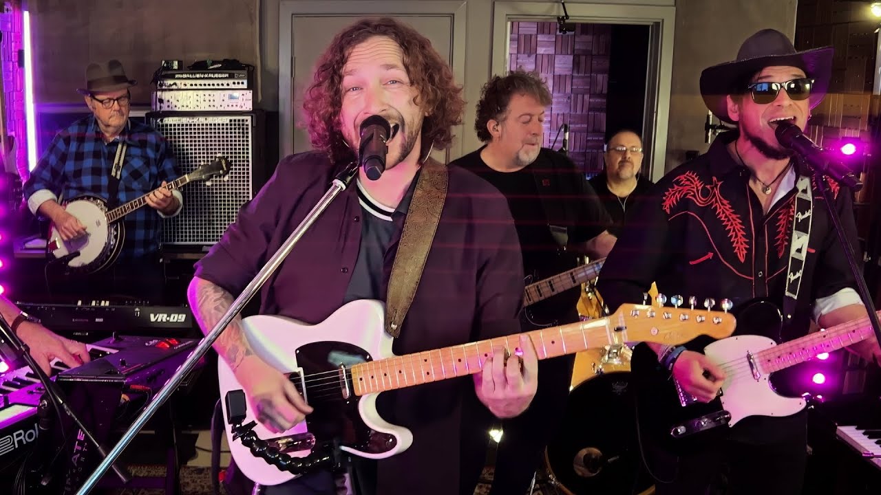 Live Band Plays Somebody Like You | Keith Urban Cover Performance