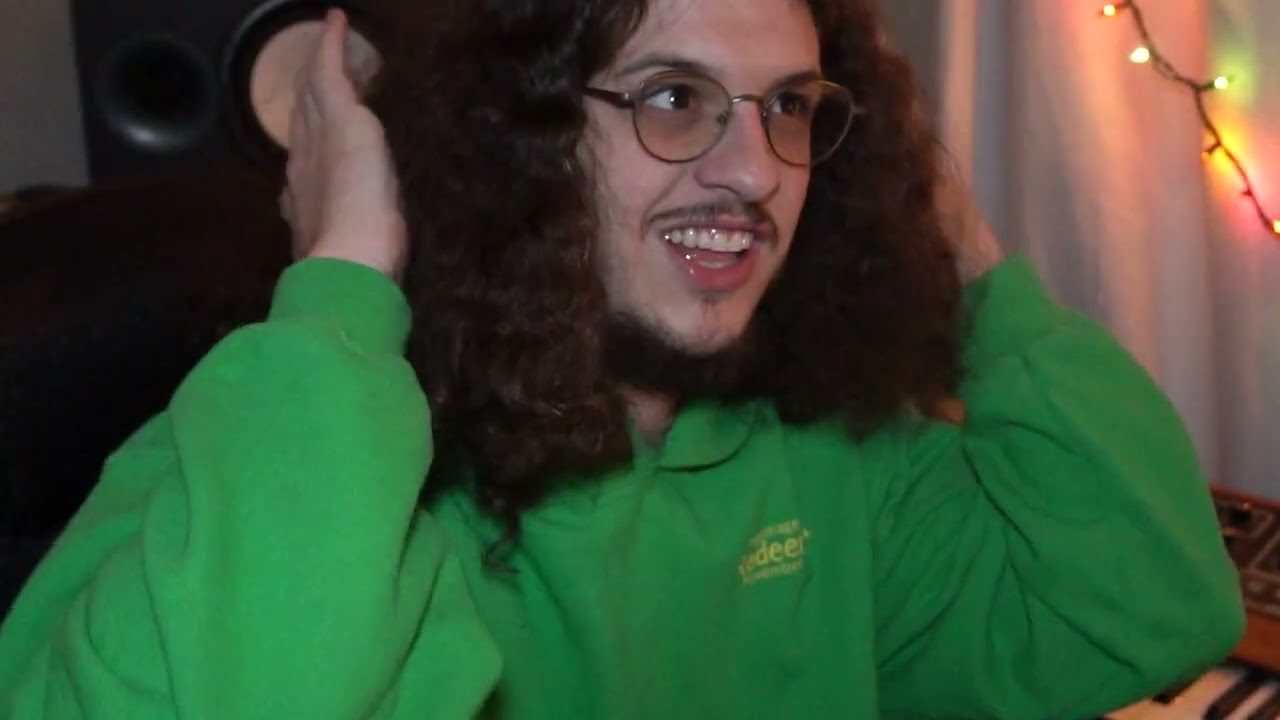 DYLVINCI MAKES SOME GROOVY S**T