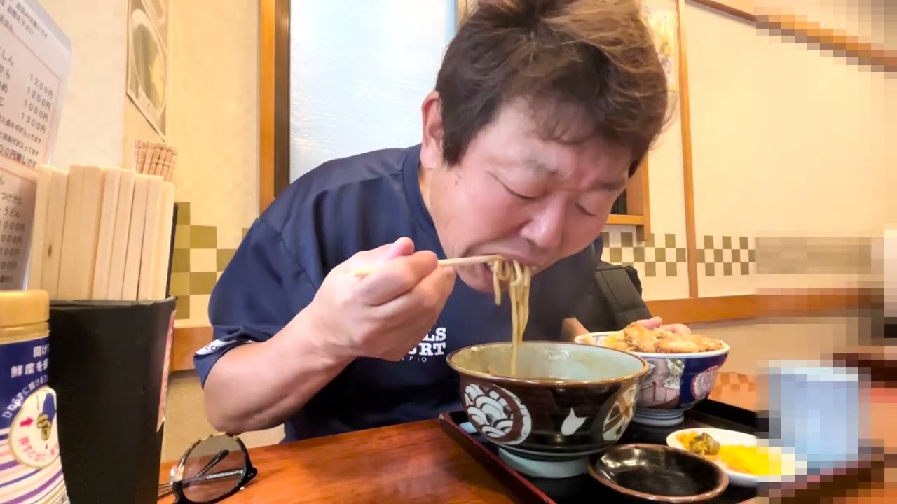 カレーうどんとカツ丼