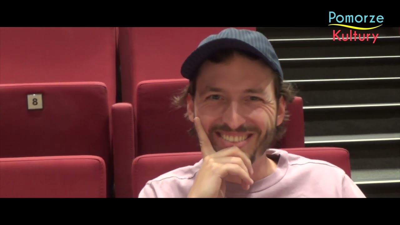 Kim jest Pan Schmitt? w Teatrze Wybrzeże: rozmowa z Janem Hussakowskim na pr&oacute;bie medialnej 3/8/22