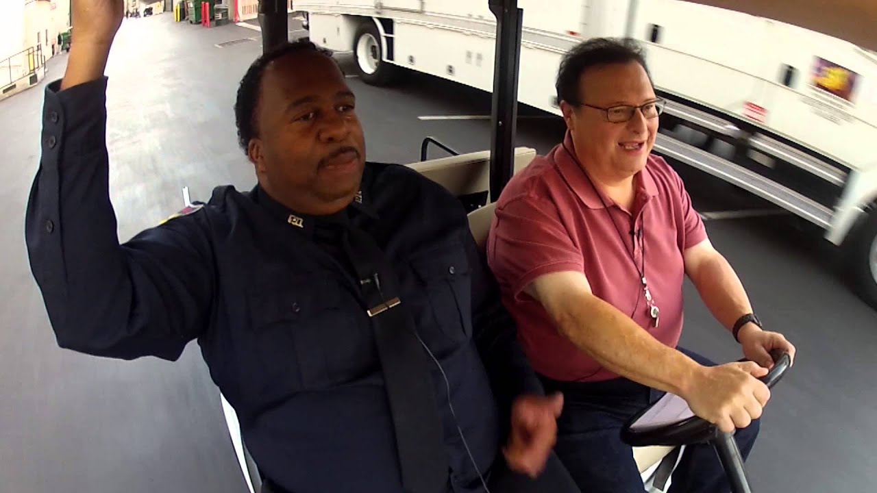 The Exes - Leslie David Baker is Not One of a Kind