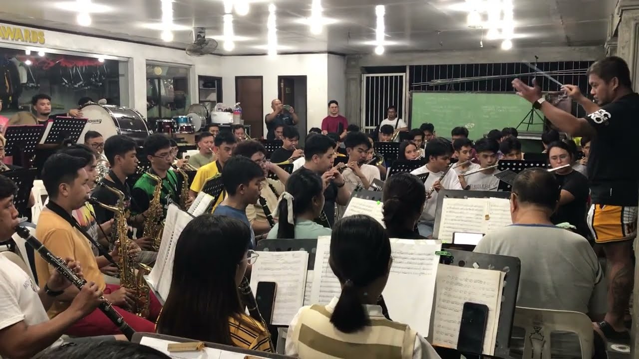 Lumayo ka man Viceng march / arrg by: lance beltran / @CBDBANDDASMARINAS