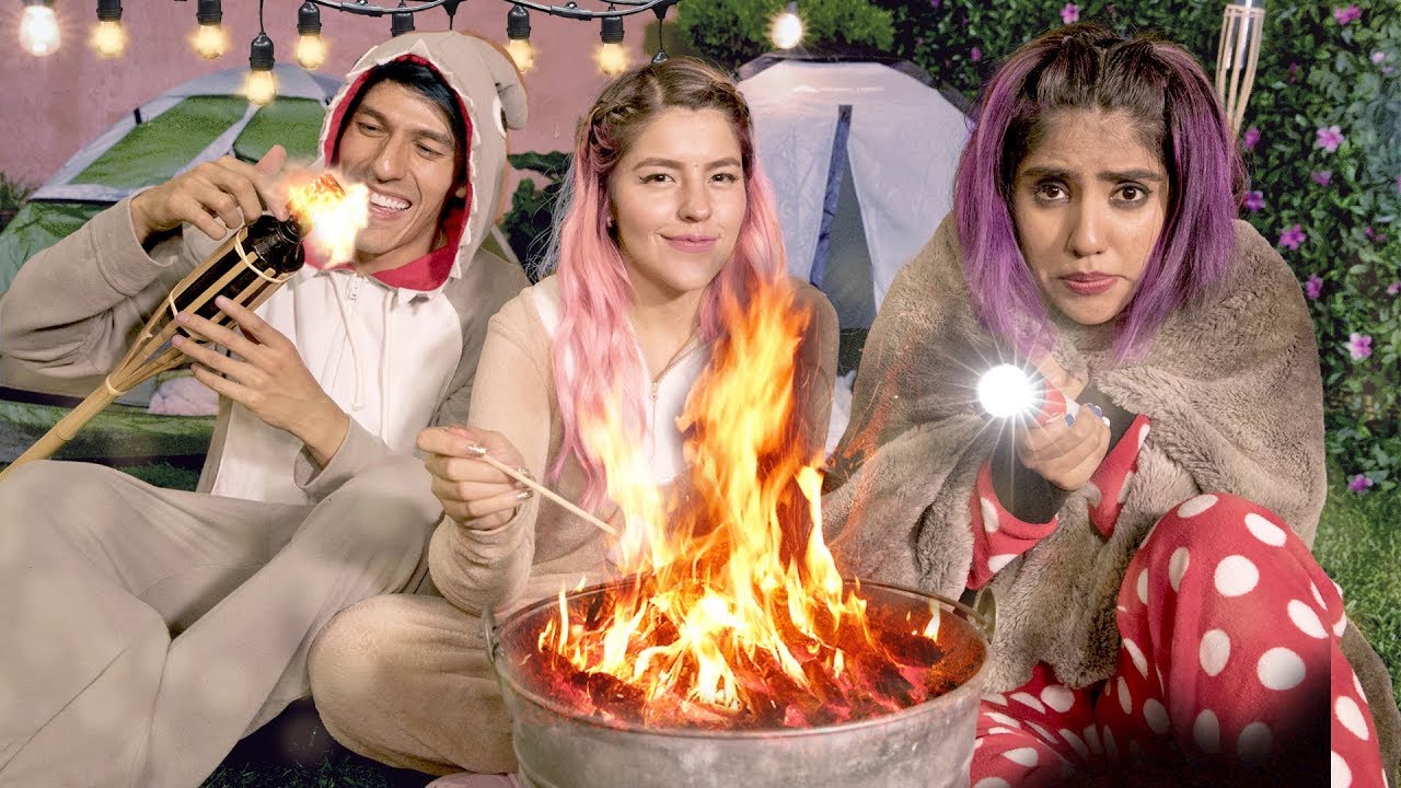 CAMPING AT HOME | LOS POLINESIOS VLOGS