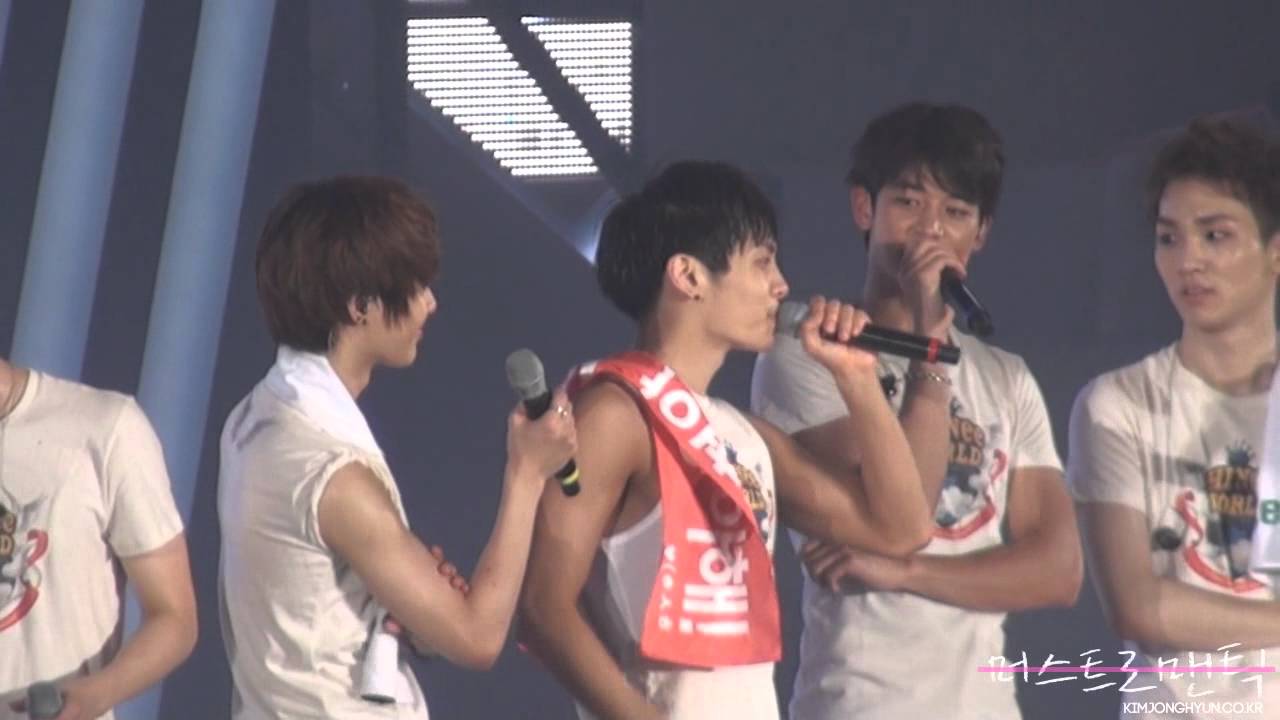 120722 Jonghyun: Shy boy