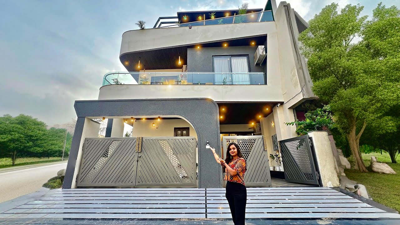 Inside Unique Design 180 yds (27X60) Corner 5BHK Kothi For sale in jaipur with biggest garden 