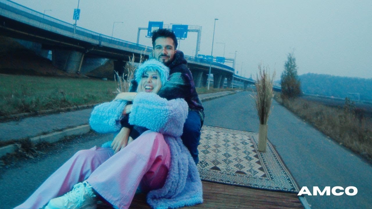 AMCO - Píšem svojí story feat. @notsofunnyany  (Official video)