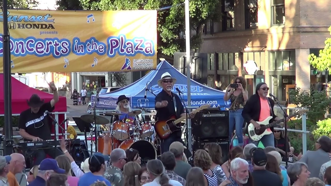 0015 - Louie and the Lovers - Concerts in the Plaza   Hey Baby Que Paso