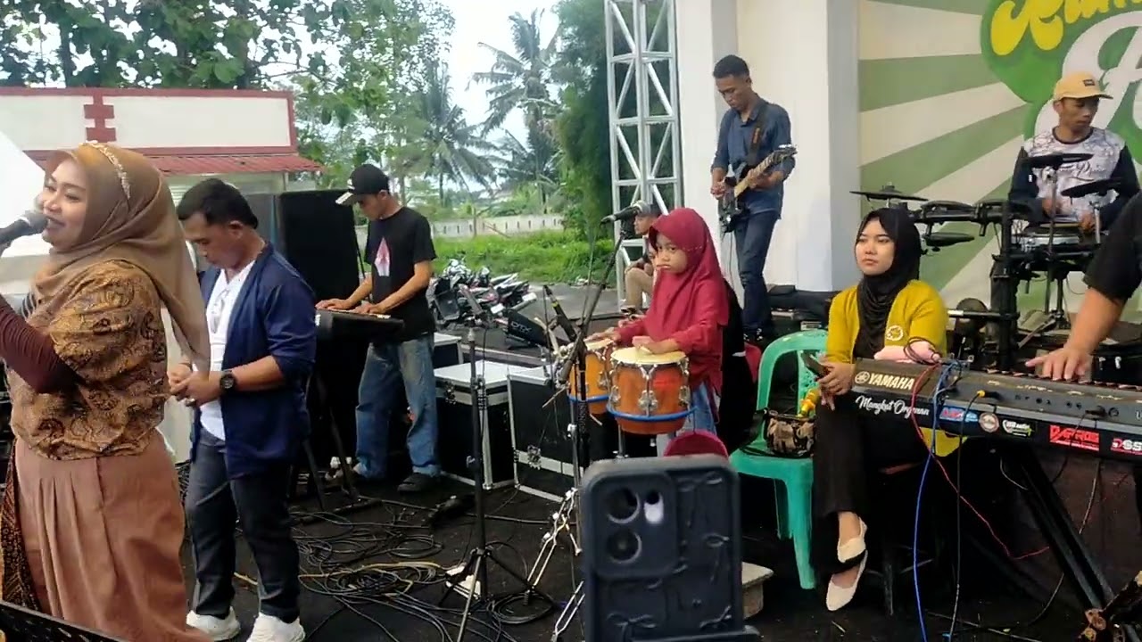 Makasih bunda Devi bimbingan nya mudah mudahan bunda diberi kesehatan Dan bnyak Rizki 