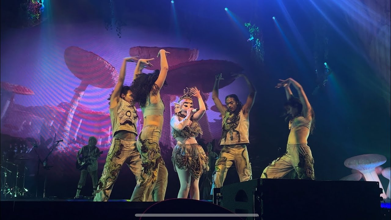 Melanie Martinez - TUNNEL VISION & FAERIE SOIRÉE LIVE  at Torwar Warsaw Nov 22nd 2023 PORTALS TOUR