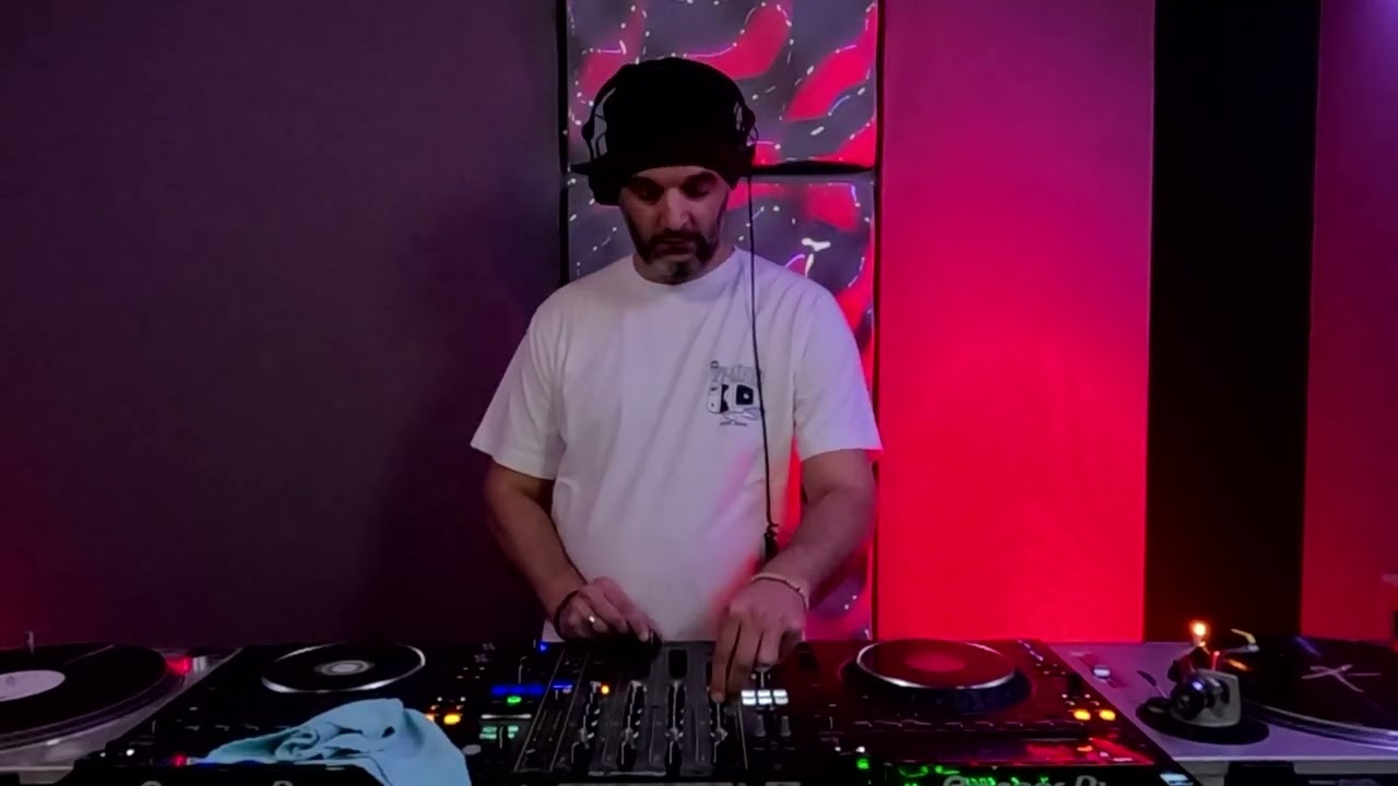[TechMinimal] - Vinyl live Mixtape - 04 02 2026