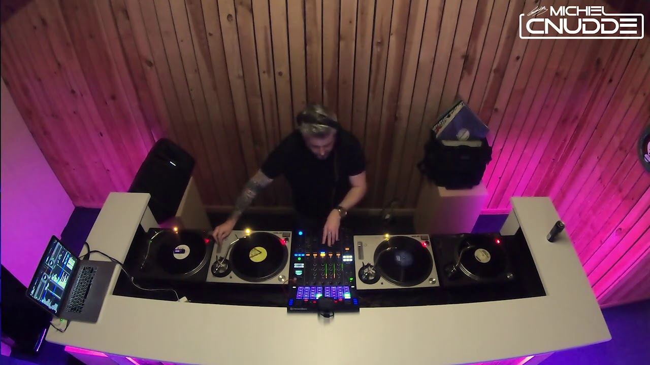 Michiel Cnudde XXL Retro Vinyl Edition