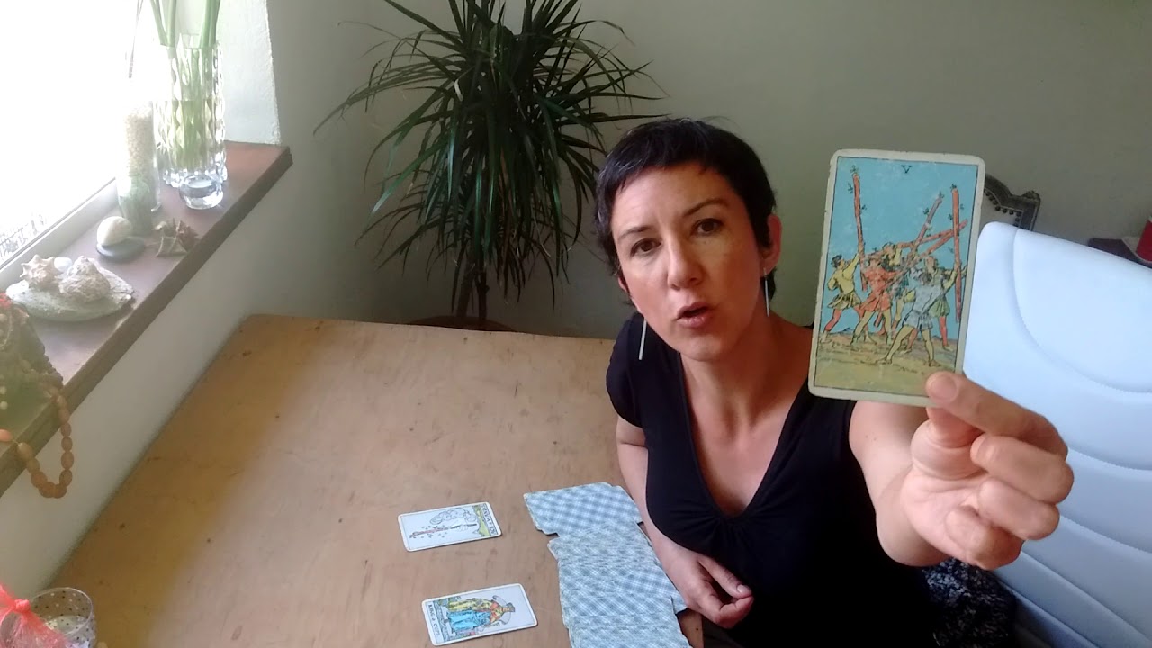 Tirada de Tres Cartas ¿Mi intuición acerca de esa persona es correcta?