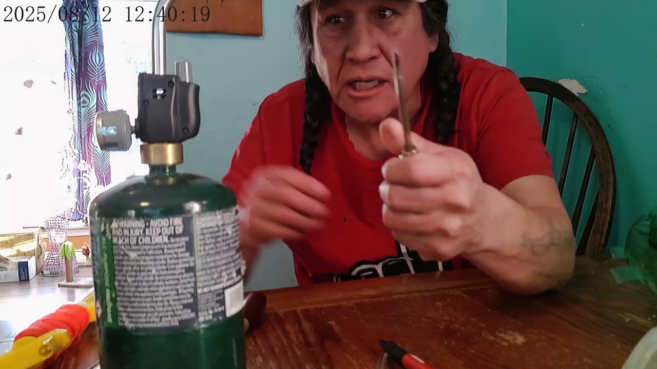 Free bird feeder in anishnaabemowin ANMR0129