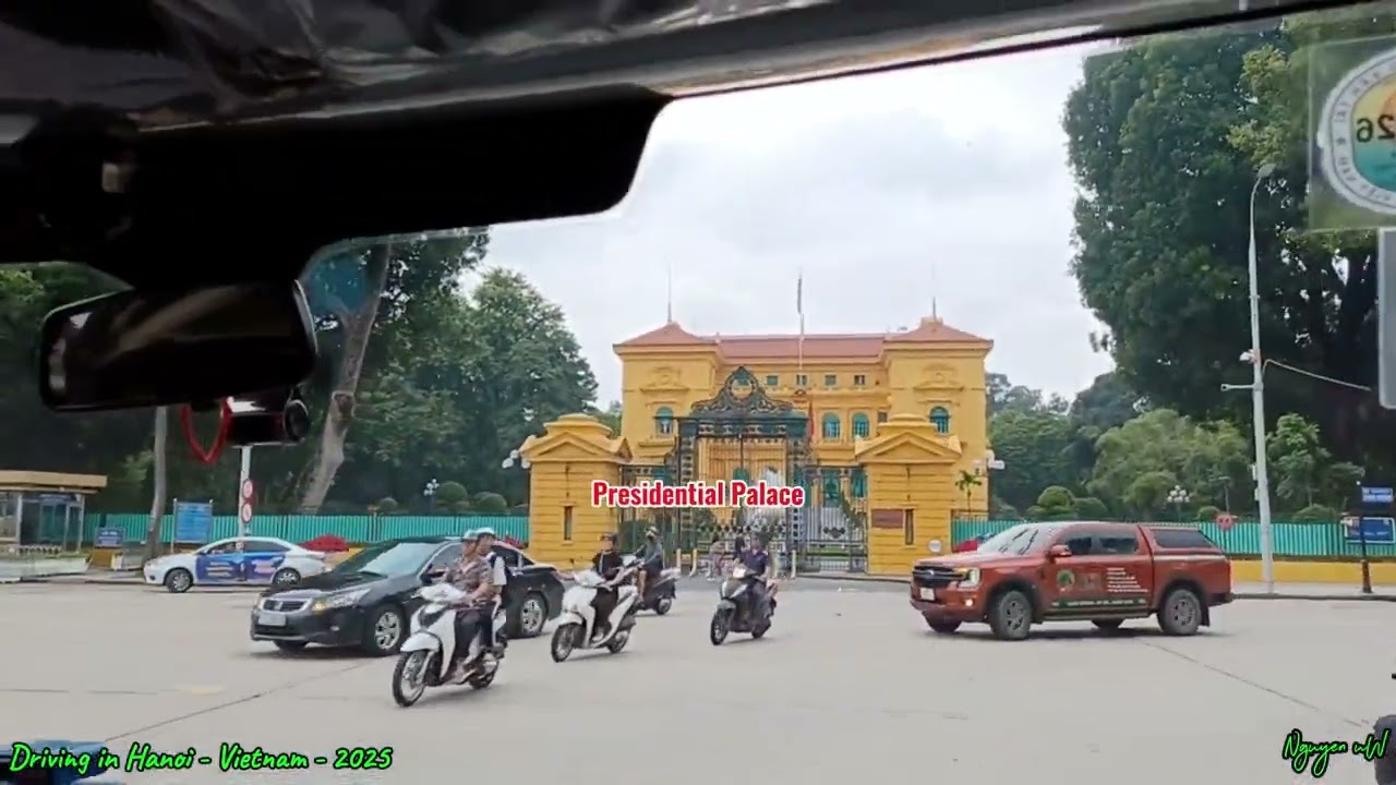 Driving in Hanoi Vietnam - to West Lake