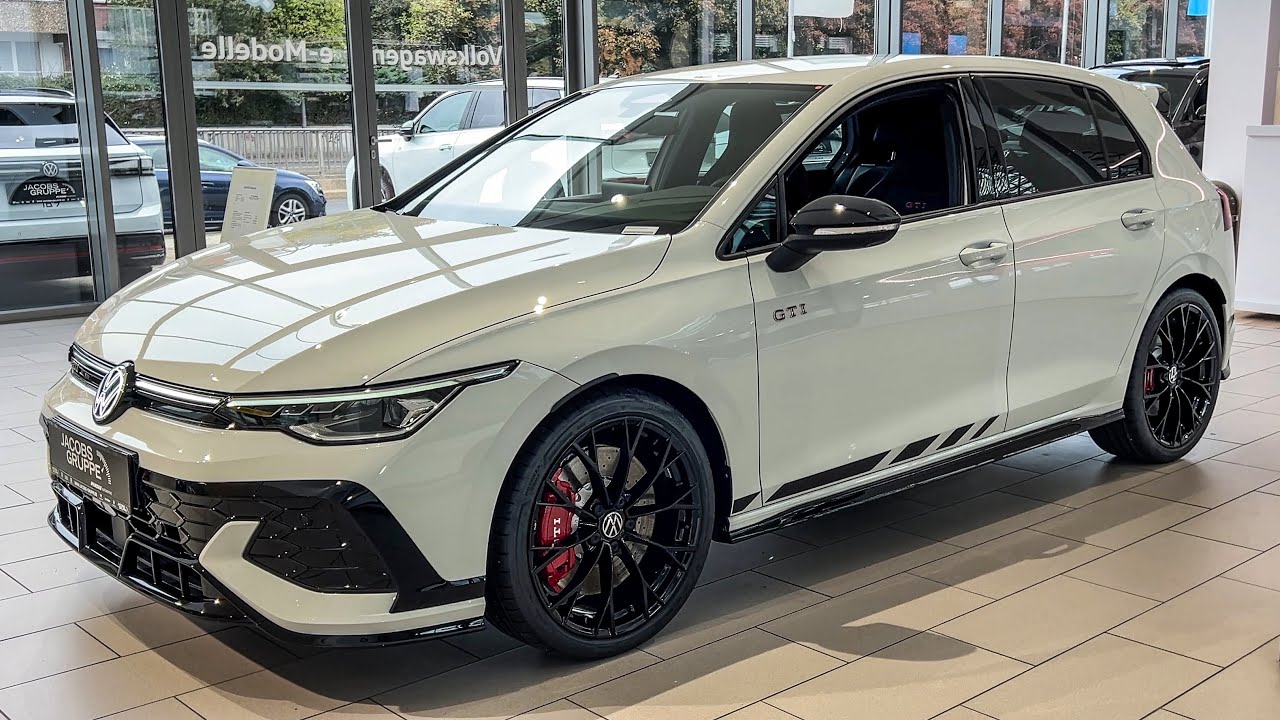 2025 Volkswagen Golf GTI Clubsport - Exterior & Interior Walkaround