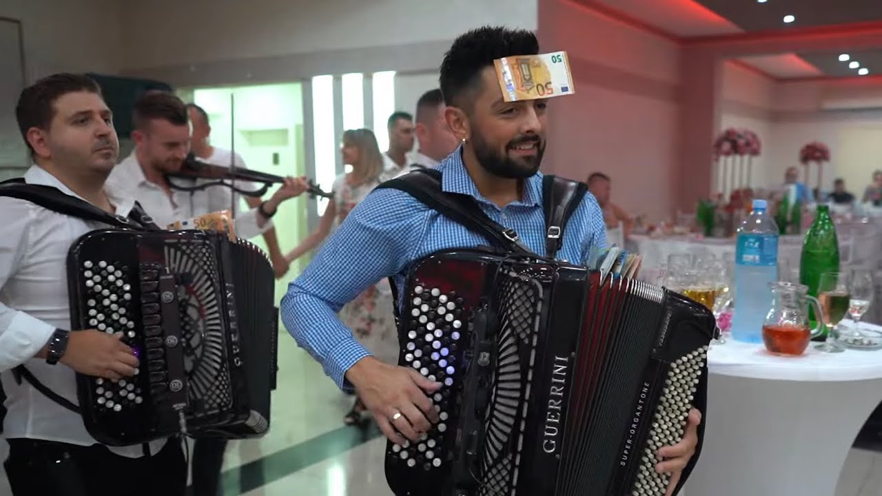 KIKA & ŠKORPIONI - Resavska kola i Bugarka (Vožd Despotovac)