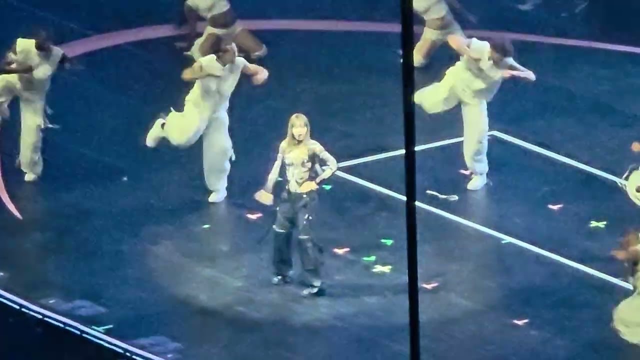 [4K] [Blackpink Deadline Bulacan 2025] LISA Solo - Thunder / When I'm With You / Rockstar